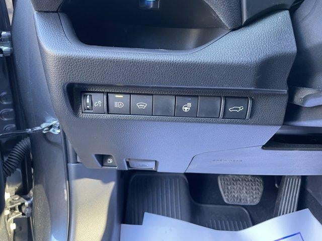 2025 Toyota RAV4 Hybrid XSE AWD (Natl)