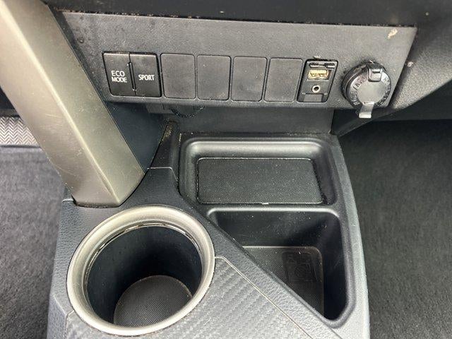 2015 Toyota RAV4 AWD 4dr XLE (Natl)