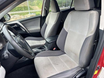 2015 Toyota RAV4 AWD 4dr XLE (Natl)