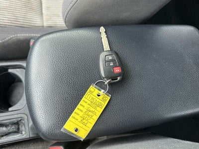 2015 Toyota RAV4 AWD 4dr XLE (Natl)