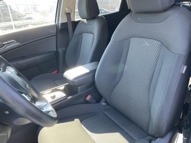 2024 Kia Sportage LX AWD