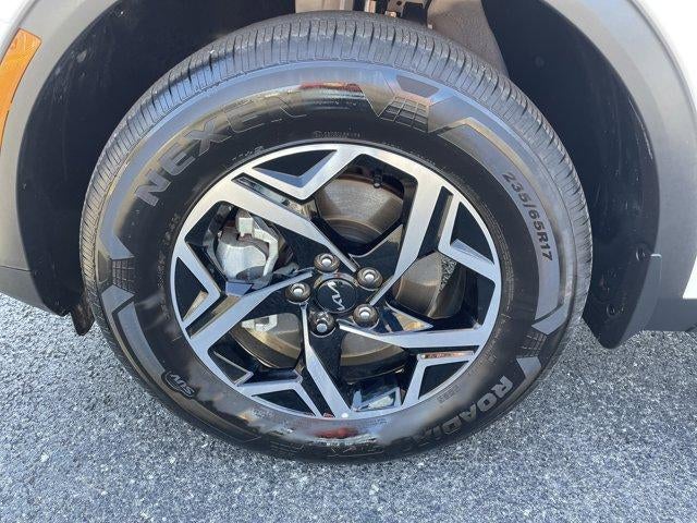 2024 Kia Sportage LX AWD