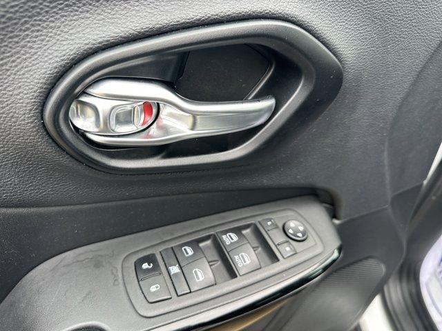 2023 Jeep Cherokee Altitude Lux 4x4