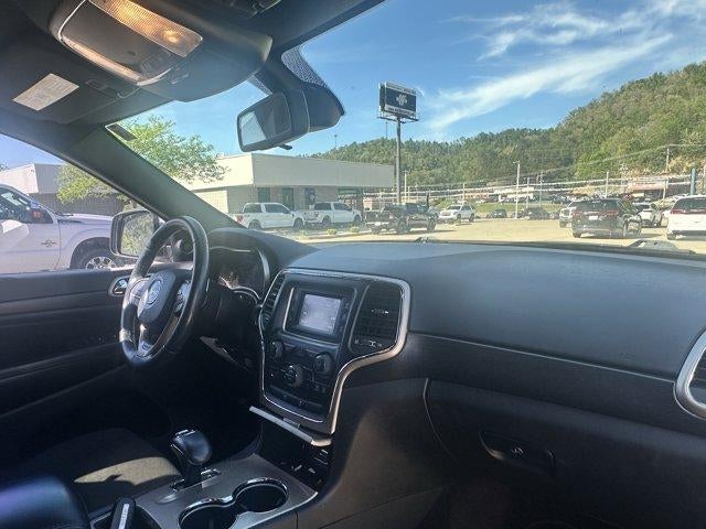 2015 Jeep Grand Cherokee 4WD 4dr Laredo