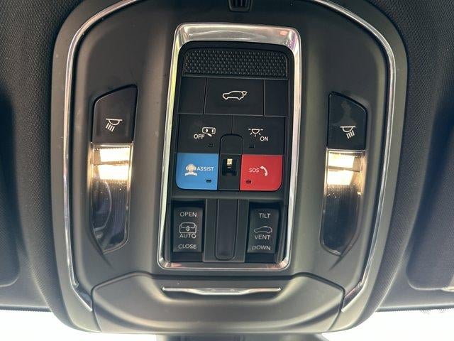 2023 Jeep Grand Cherokee L Altitude 4x4