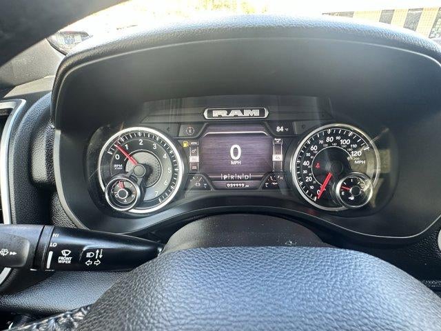 2022 RAM 1500 Big Horn 4x4 Crew Cab 5'7" Box