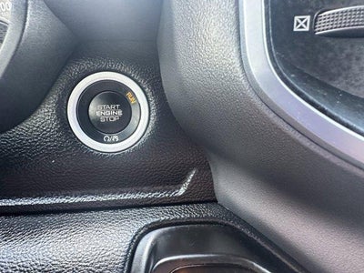 2022 RAM 1500 Big Horn 4x4 Crew Cab 5'7" Box