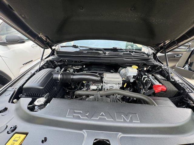 2023 RAM 1500 Big Horn 4x4 Crew Cab 5'7" Box