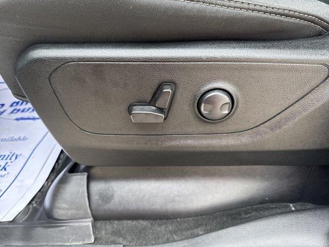 2023 RAM 1500 Big Horn 4x4 Crew Cab 5'7" Box