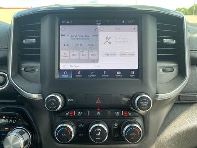 2022 RAM 1500 Laramie 4x4 Crew Cab 5'7" Box