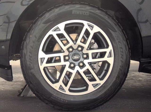 2025 Ford Expedition Max Active 4x4