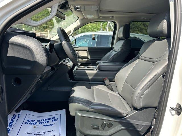 2025 Ford Expedition Active 4x4
