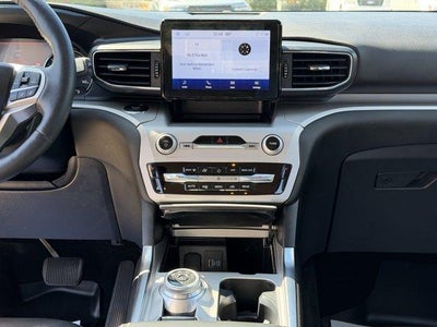 2023 Ford Explorer XLT 4WD