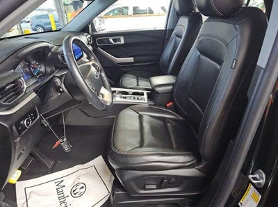 2023 Ford Explorer XLT 4WD