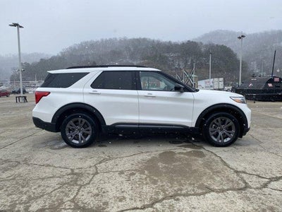 2022 Ford Explorer XLT 4WD