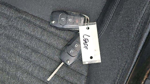 2023 Ford F-150 XL 4WD SuperCrew 5.5' Box