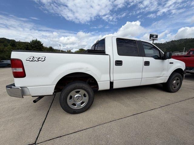 2006 Ford F-150 4WD SuperCrew Styleside 5-1/2 Ft Box XLT