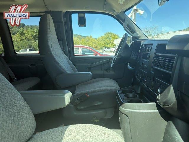 2025 Chevrolet Express Passenger 3500 Extended Wheelbase Rear-Wheel Drive 1LT