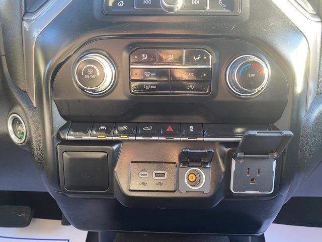 2023 Chevrolet Silverado 1500 Crew Cab Short Box 4-Wheel Drive Custom