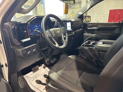 2023 Chevrolet Silverado 1500 Crew Cab Short Box 4-Wheel Drive LT 2FL