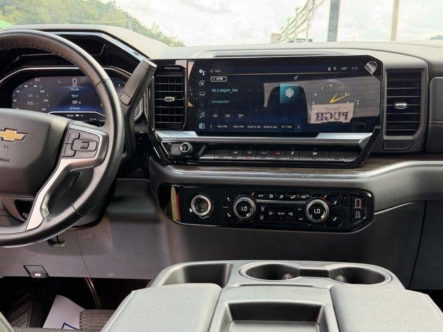 2024 Chevrolet Silverado 1500 Crew Cab Short Box 4-Wheel Drive LT 2FL