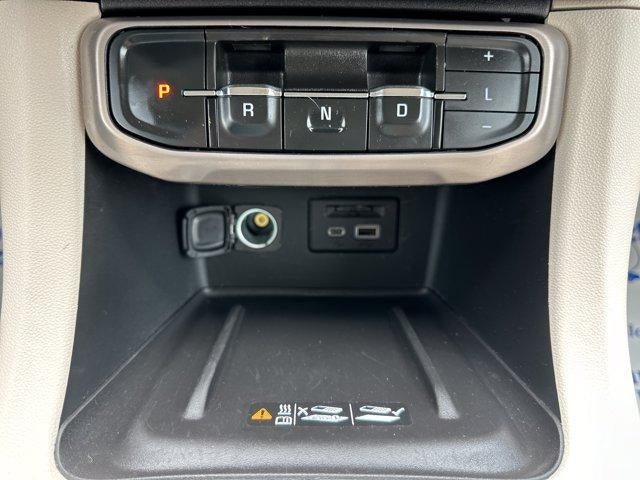 2023 GMC Acadia AWD Denali