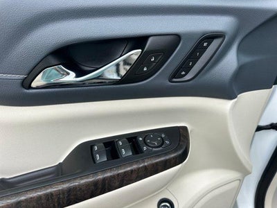2023 GMC Acadia AWD Denali