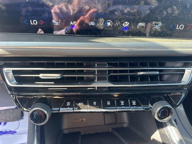 2025 Chevrolet Traverse LT w/1LT