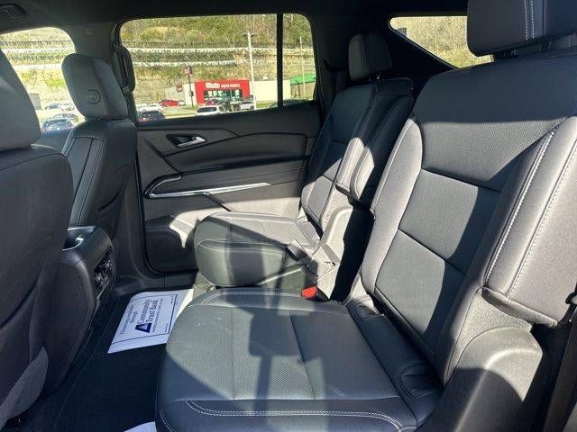 2025 Chevrolet Traverse LT w/1LT