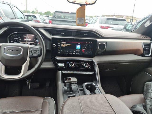 2023 GMC Sierra 1500 Crew Cab Short Box 4-Wheel Drive Denali