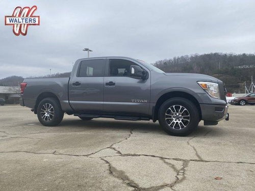 2024 Nissan Titan 4x4 Crew Cab SV