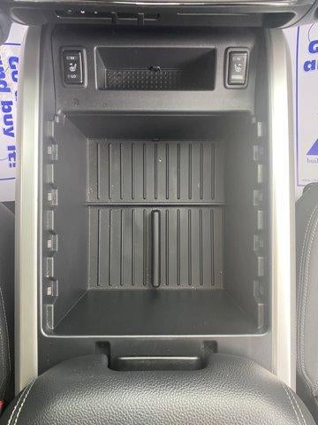 2024 Nissan Titan 4x4 Crew Cab SV