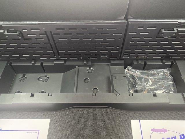 2024 Nissan Titan 4x4 Crew Cab SV