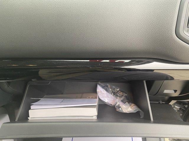 2024 Nissan Titan 4x4 Crew Cab SV