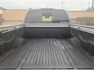 2024 Nissan Titan 4x4 Crew Cab SV