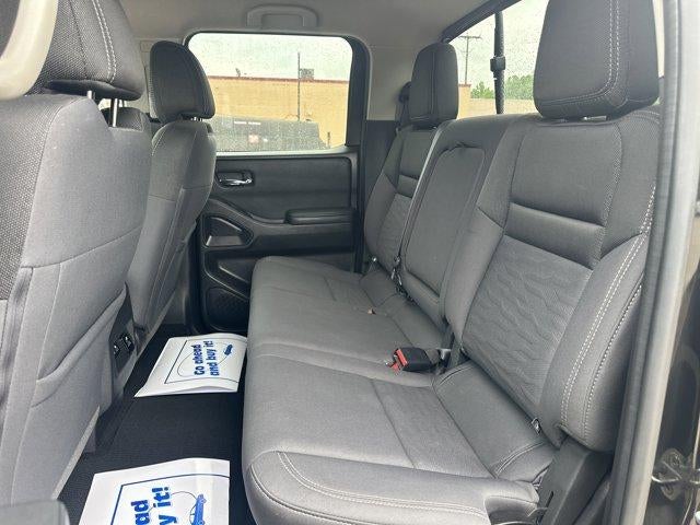 2022 Nissan Frontier Crew Cab 4x4 SV Auto
