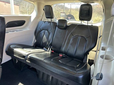 2024 Chrysler Pacifica Touring L FWD