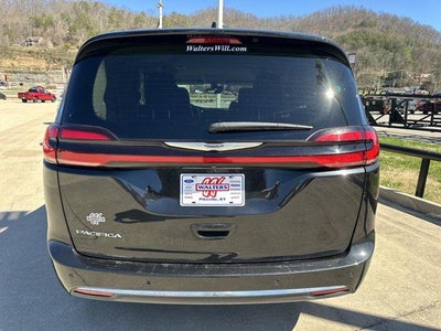2024 Chrysler Pacifica Touring L FWD