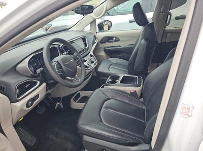 2024 Chrysler Pacifica Touring L FWD