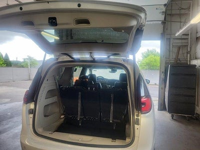 2024 Chrysler Pacifica Touring L FWD