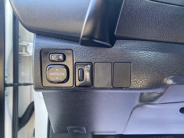 2018 Toyota Corolla SE CVT (Natl)