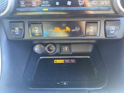 2023 Toyota RAV4 XLE Premium AWD (Natl)