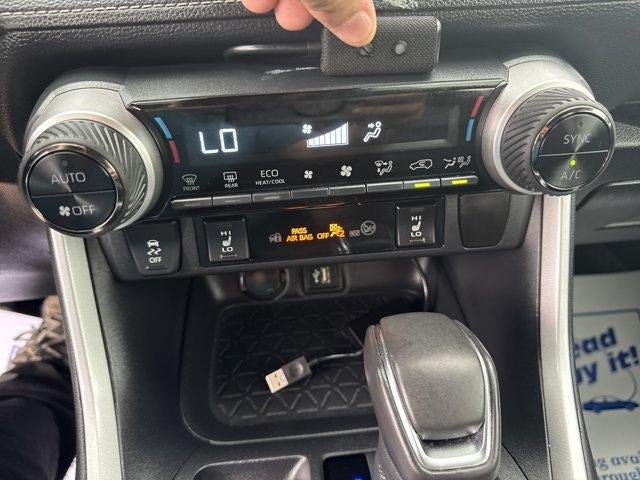 2024 Toyota RAV4 Hybrid XLE Premium AWD (Natl)