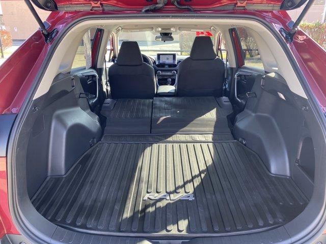 2024 Toyota RAV4 LE AWD (Natl)