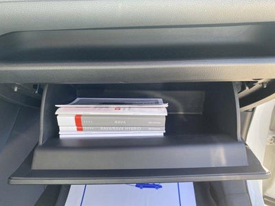 2024 Toyota RAV4 LE AWD (Natl)