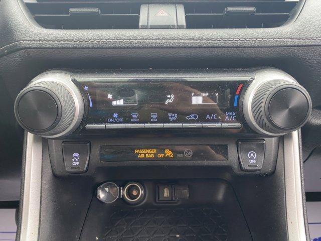 2021 Toyota RAV4 LE AWD (Natl)