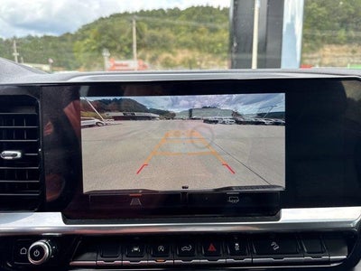 2023 GMC Sierra 1500 Crew Cab Short Box 4-Wheel Drive SLT
