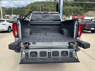 2023 GMC Sierra 1500 Crew Cab Short Box 4-Wheel Drive SLT