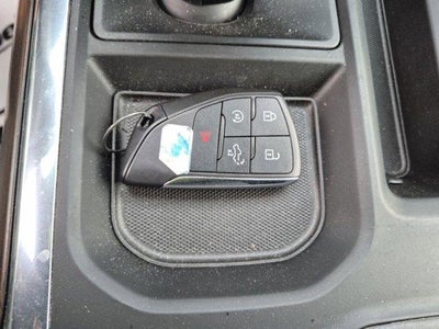 2022 GMC Sierra 1500 Crew Cab Short Box 4-Wheel Drive SLT