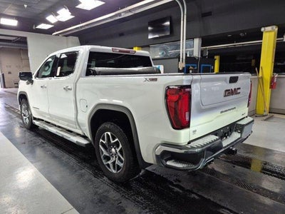 2022 GMC Sierra 1500 Crew Cab Short Box 4-Wheel Drive SLT